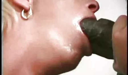 மாபெரும் செக்ஸ் Pornic குளியல் வழிவகுக்கிறது தீவிர செக்ஸ்!